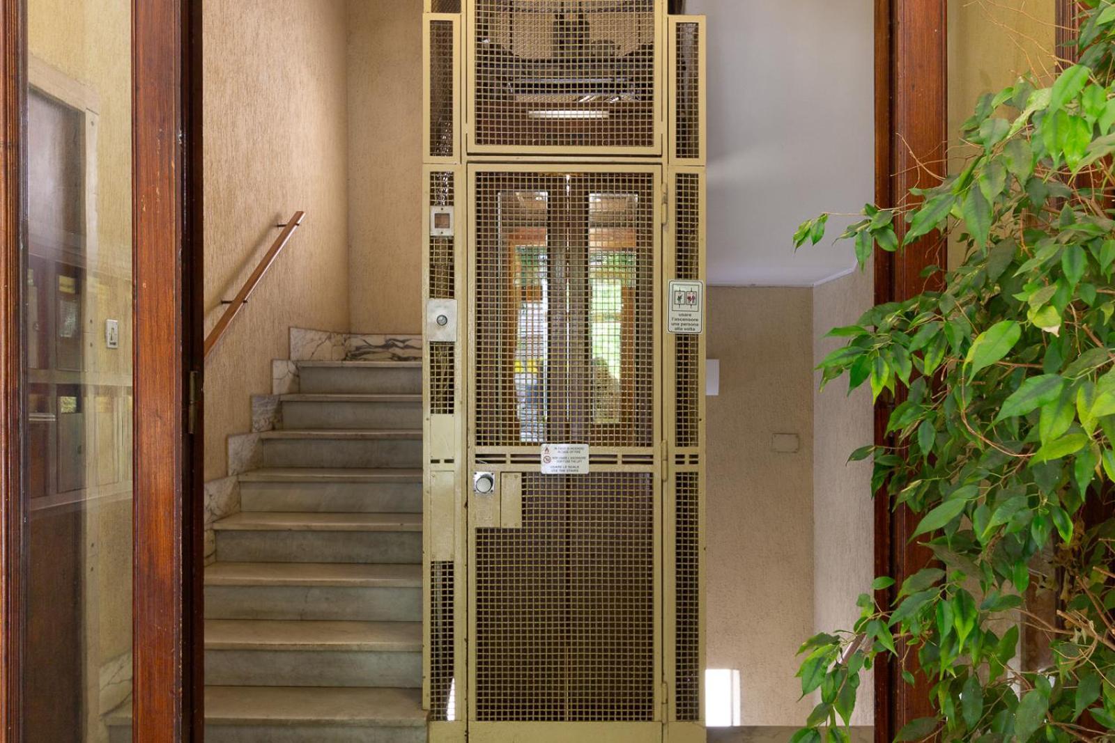 Aureum Convivium Hotel Rome Exterior photo